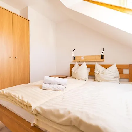 Pod Kogutem Dziwnówek