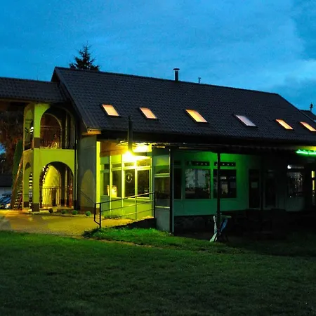 Pod Kogutem * Dziwnówek