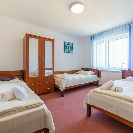 Pod Kogutem * Dziwnówek